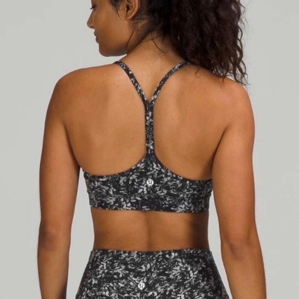 Lululemon Flow Y Bra Blossom Overlay Starlight Black Grey Pattern Yoga Size 8